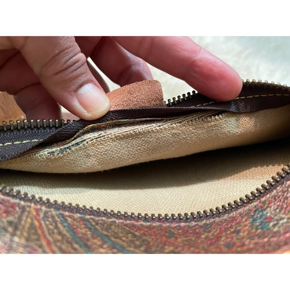 Etro Paisley Boston Bag. - Picture 15 of 16